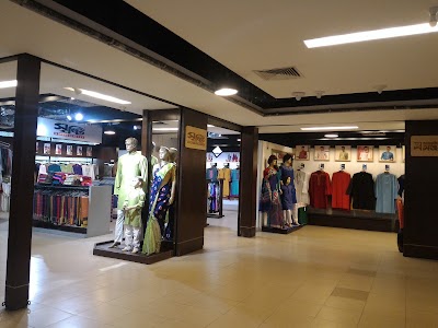 Photos of Deshi Dash