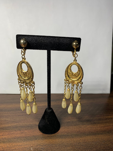 Lady of the Mist Boutique - Thumbnail
