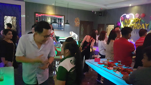 TS ONE KTV & BISTRO