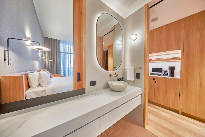 Wonil Hotel Perth - Handwritten Collection by null