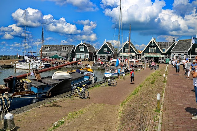 Marken