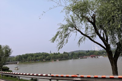 Photos of Yixing Longbeishan Forest Park （Northeast Gate）