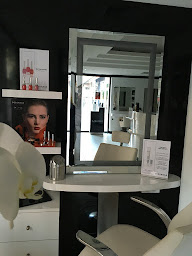 Photo n°37 de DESSANGE - Coiffeur Belfort à Belfort (Institut de beauté)