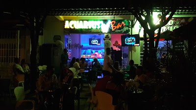 Photos of acuarios coffee bar