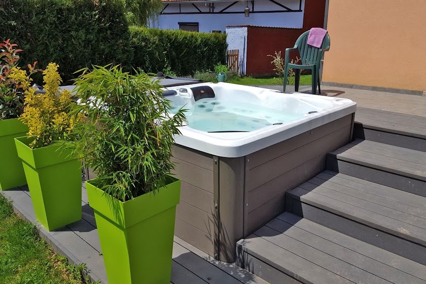 Image de Elégance Piscines Et Spas