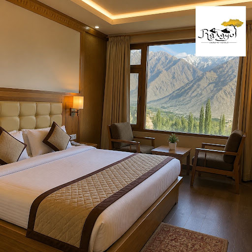 Looking for hotels near me that offer real comfort, warm service, and stunning mountain views? Ra… post image