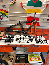 Photo n°10 de mikaréparationvelo à Boisné-La Tude (Magasin de réparation de vélos)