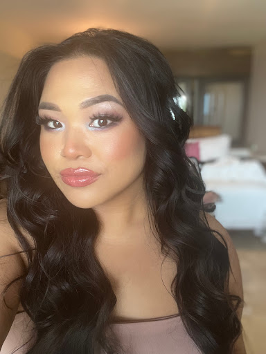 Hollywood Hair And Extensions - Thumbnail
