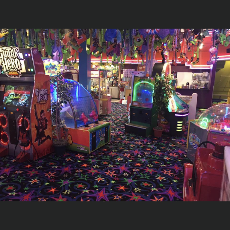 Fun N' Games HQ - Amusement Center in Brandon