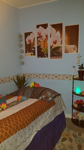 Thapana Traditional Thai Oils Massage - Thumbnail