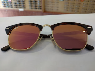 Photo n°4 de Opticien Dammartin en Goële - Le Collectif des Lunetiers à Dammartin-en-Goële (Magasin de lunettes de soleil)