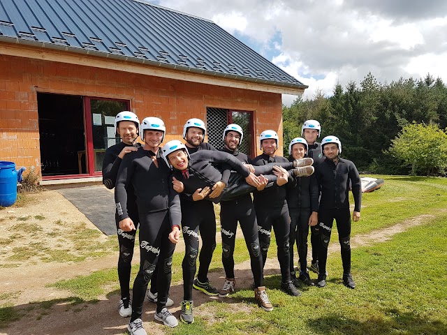 Angie rafting Morvan, nage en eaux vives, paddle, canoë et kayak, le feu de l'eau
