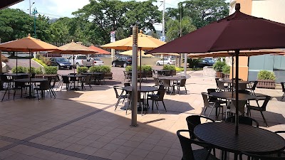 Photos of CC Laguna Plaza