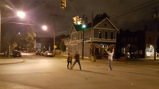 The Flying Monkey Pub - Visual
