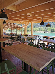 Photo n°46 de Plan d'Eau du Pas des Ondes à Cornillon-sur-l'Oule (Lac ouvert à la baignade)