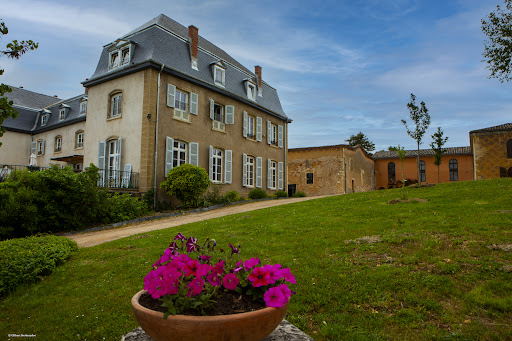 Photo de Maison Cana - les Pothières - Communauté du Chemin Neuf à Pommiers (69480)