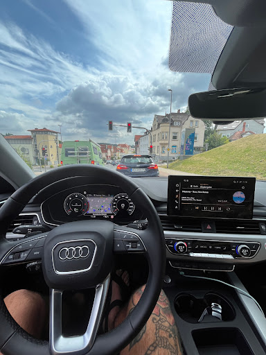 Enterprise Autovermietung und Transporter - Bad Hersfeld - Thumbnail