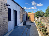 chambres d'hôtes et gîte écologique en Anjou Val de Loire, De Paille et de Bois. à Mauges-sur-Loire