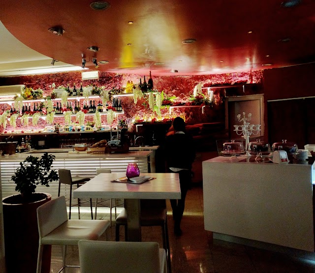 Casabianca Café