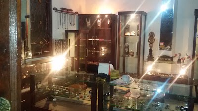 Photos of Eva Gold Silver Smith