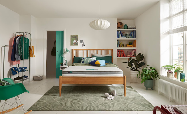 Homes R Us - RAK Mall - Furniture store