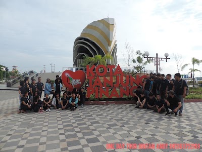 Photos of Amanah Transporter Tour Planner 328
