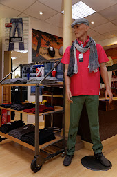 Photo n°10 de Blanche Vêtements à Alençon (Magasin de jeans)