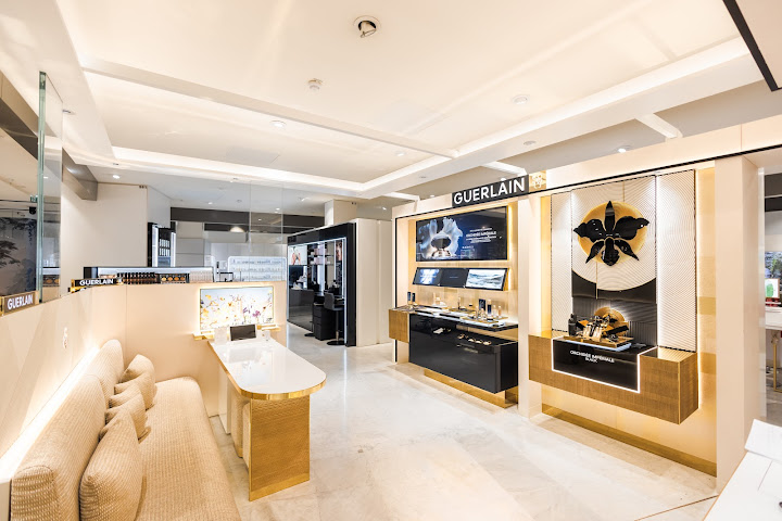 Guerlain Boutique BHV Marais by null
