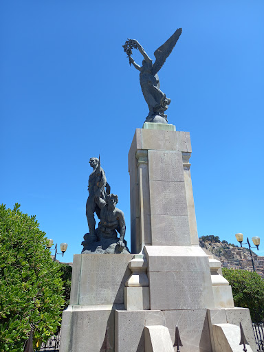 Monumento ai caduti 1 Guerra Mondiale - Thumbnail