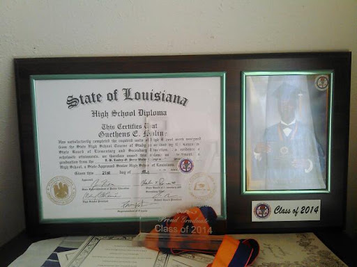 Edna Karr High School Gallery - United States