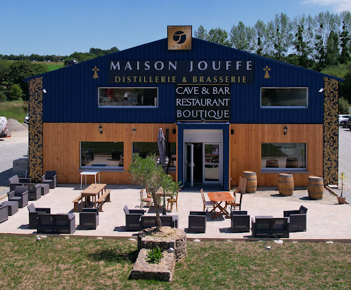Maison Jouffe Distillerie et Brasserie : Restaurant, Cave & Bar