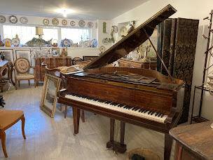 Photo n°29 de Brocante de Chaignes à Chaignes (Magasin d'antiquités)