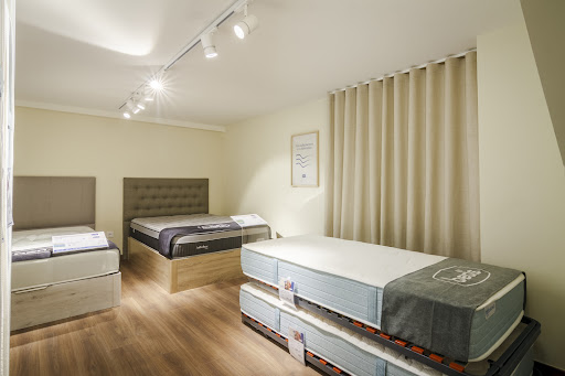 Bed's Santander Gallery - Spain