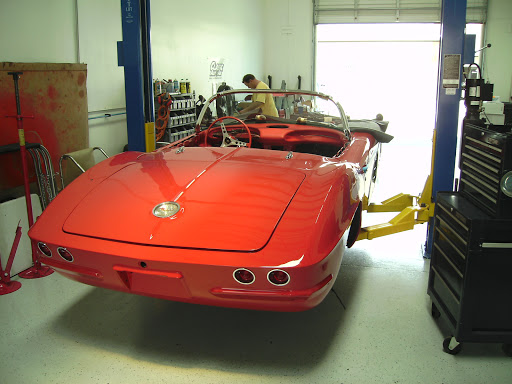 Corvette Central - Visual
