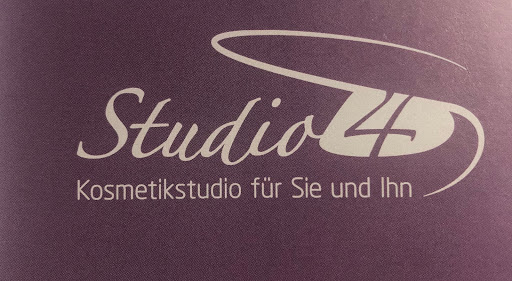 Kosmetik "Studio 4" - Thumbnail