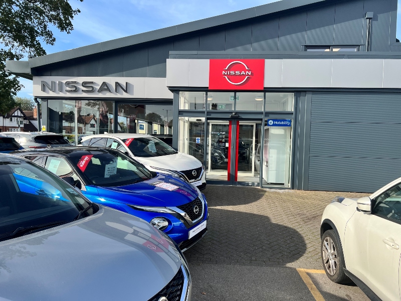 Nissan Hull