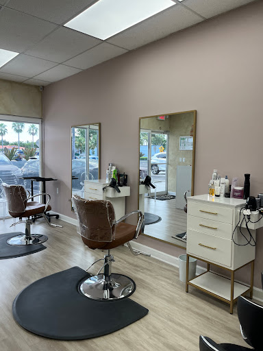 Mis Gemelas Beauty Salon Gallery - United States