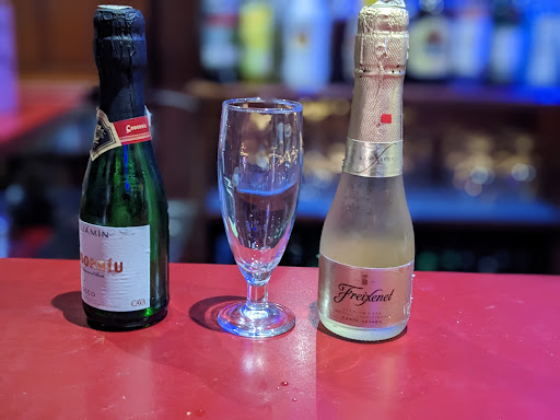 Pub Shark - Visual