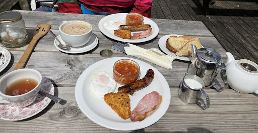 Oaklands Farm Café Gallery - United Kingdom