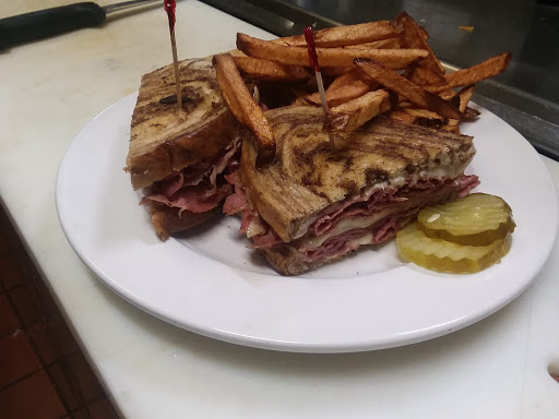 Block 7 Bar & Grill - Thumbnail