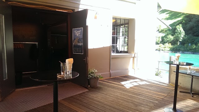 Cinématte Restaurant Bar