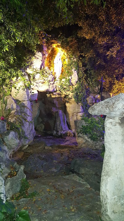Photos of Notre Dame de la M&eacute;daille Miraculeuse - Basilica of Our Lady of the Miraculous Medal-بازليك سيدة الايقونة العجائبية