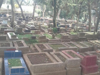 Photos of General Cemetery Cibarunay