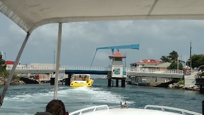 Photos of Robinson Boat Charter & Speed Boat tours