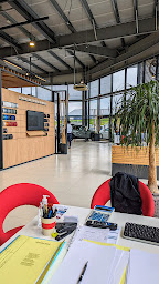 Photo n°23 de Toyota Reims - by Ténédor à Reims (Vendeur de voitures d'occasion)