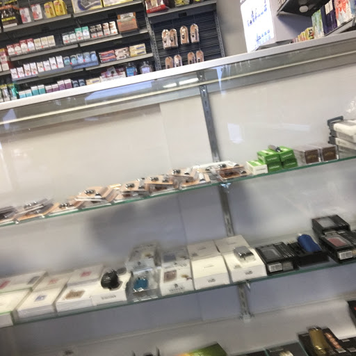 Cloud smoke shop - Visual