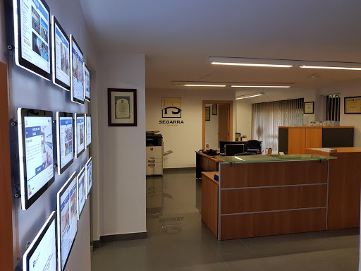 Finques Segarra Administradors, S.L.P.