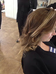 Photo n°8 de Aydan coiffure à Paris (Salon de coiffure)