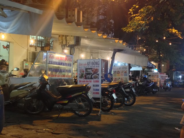 Food street Tong Duy Tan