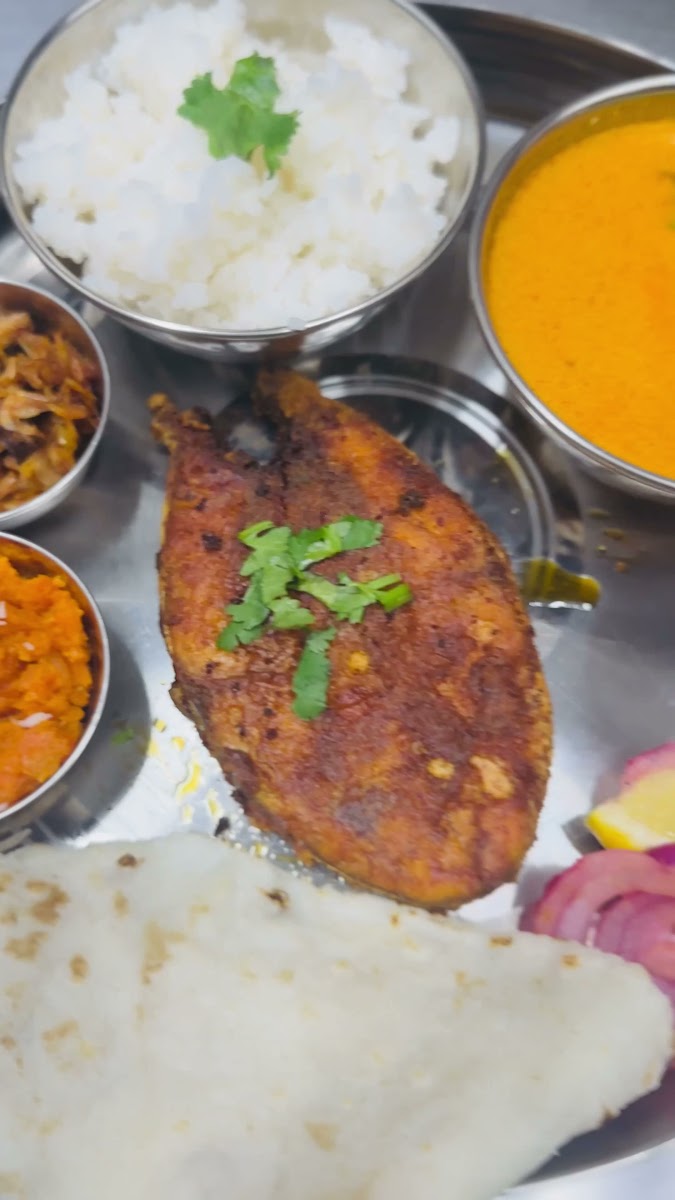 Curry Leaf — photo 2